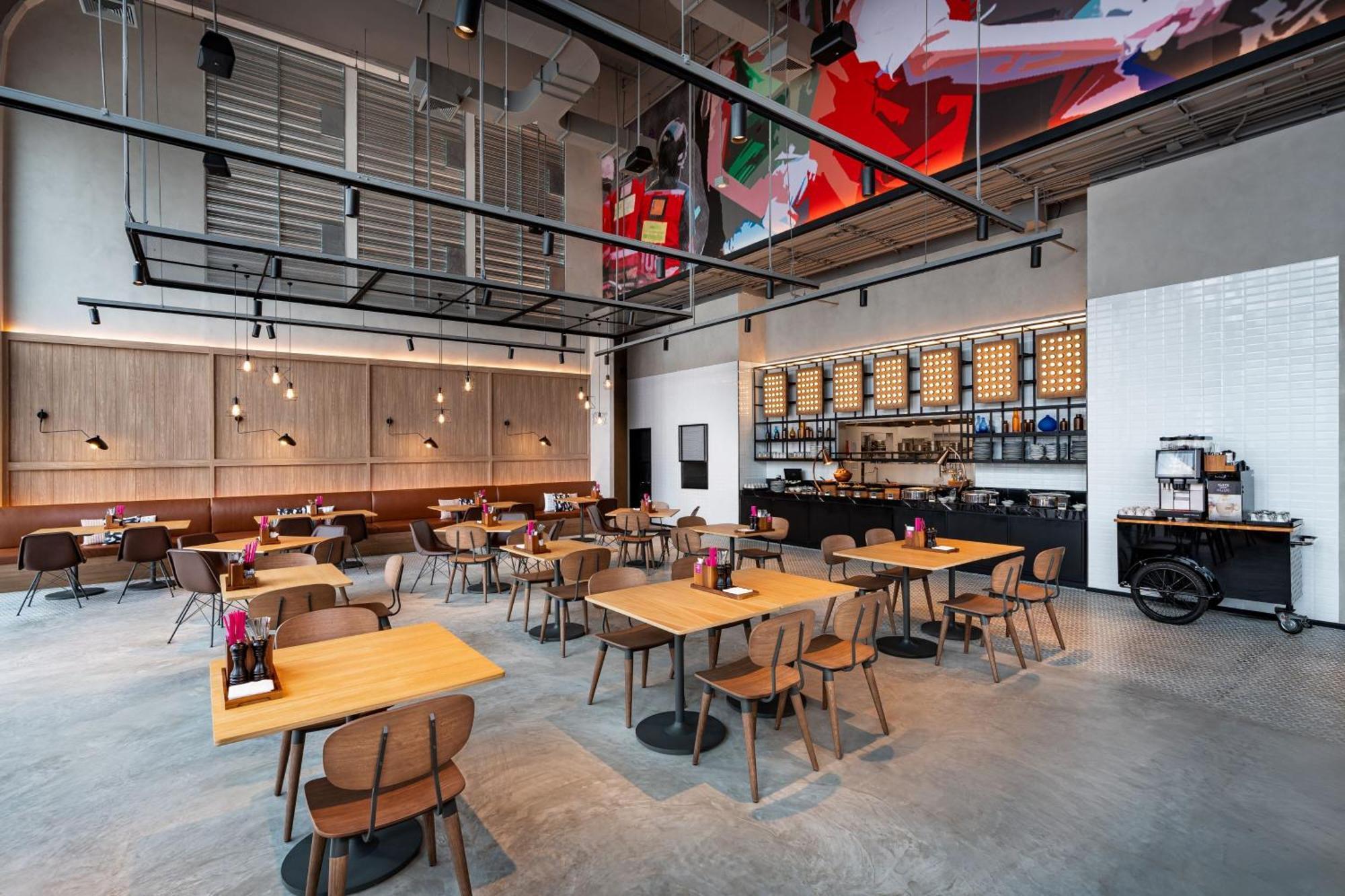 Готель Moxy Bangkok Ratchaprasong Екстер'єр фото
