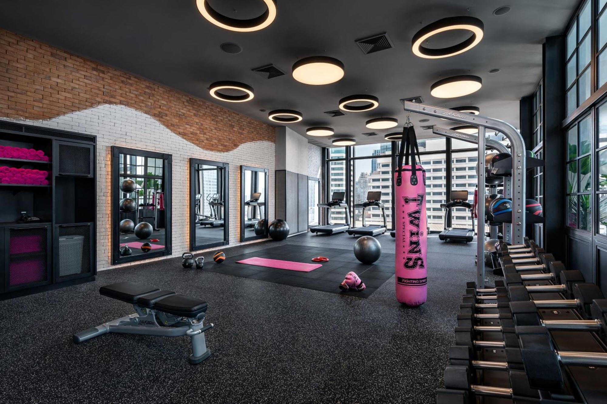 Готель Moxy Bangkok Ratchaprasong Екстер'єр фото