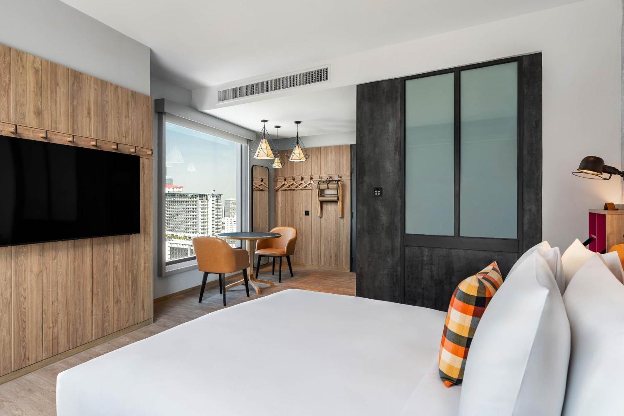 Готель Moxy Bangkok Ratchaprasong Екстер'єр фото