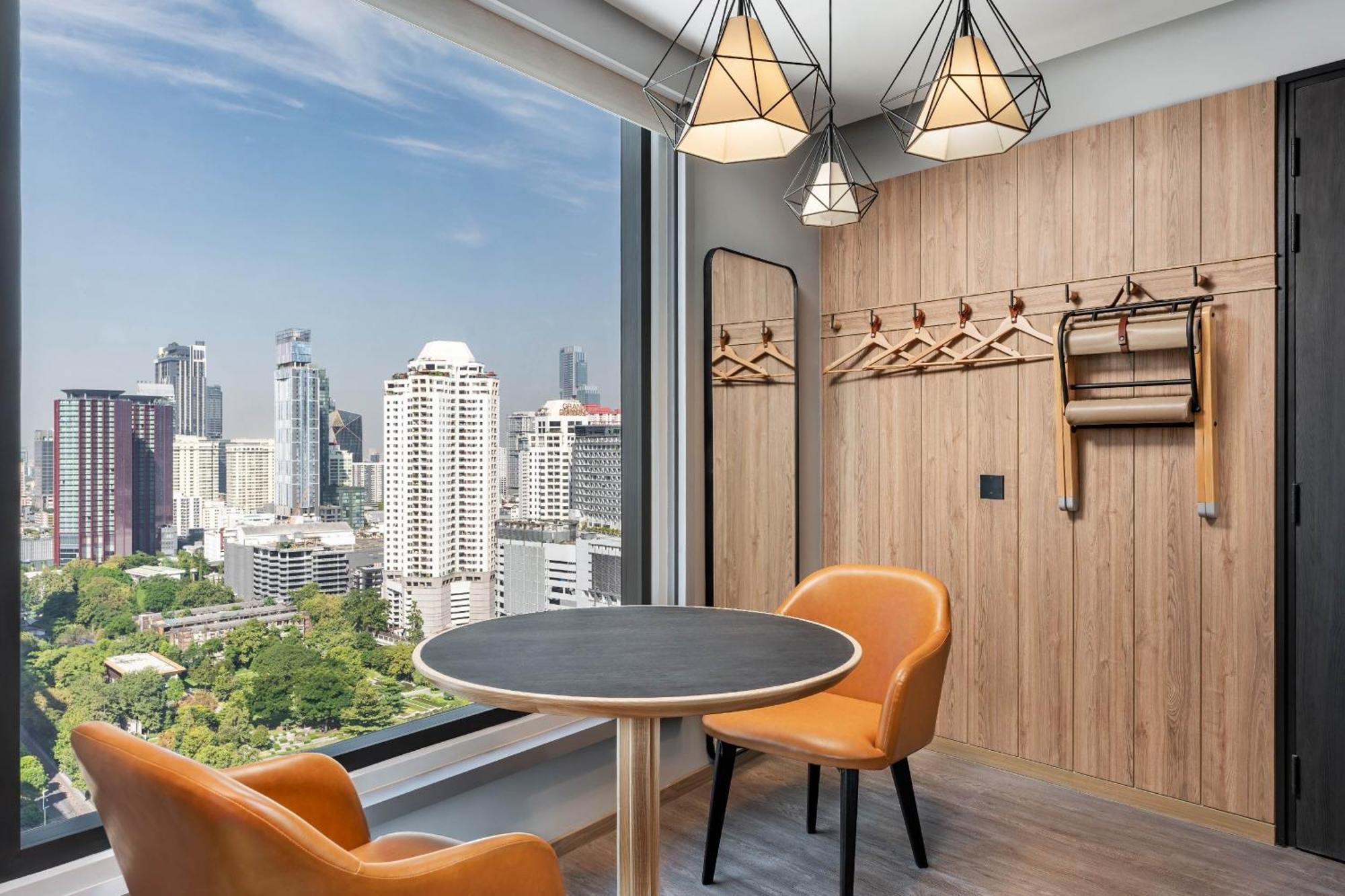 Готель Moxy Bangkok Ratchaprasong Екстер'єр фото