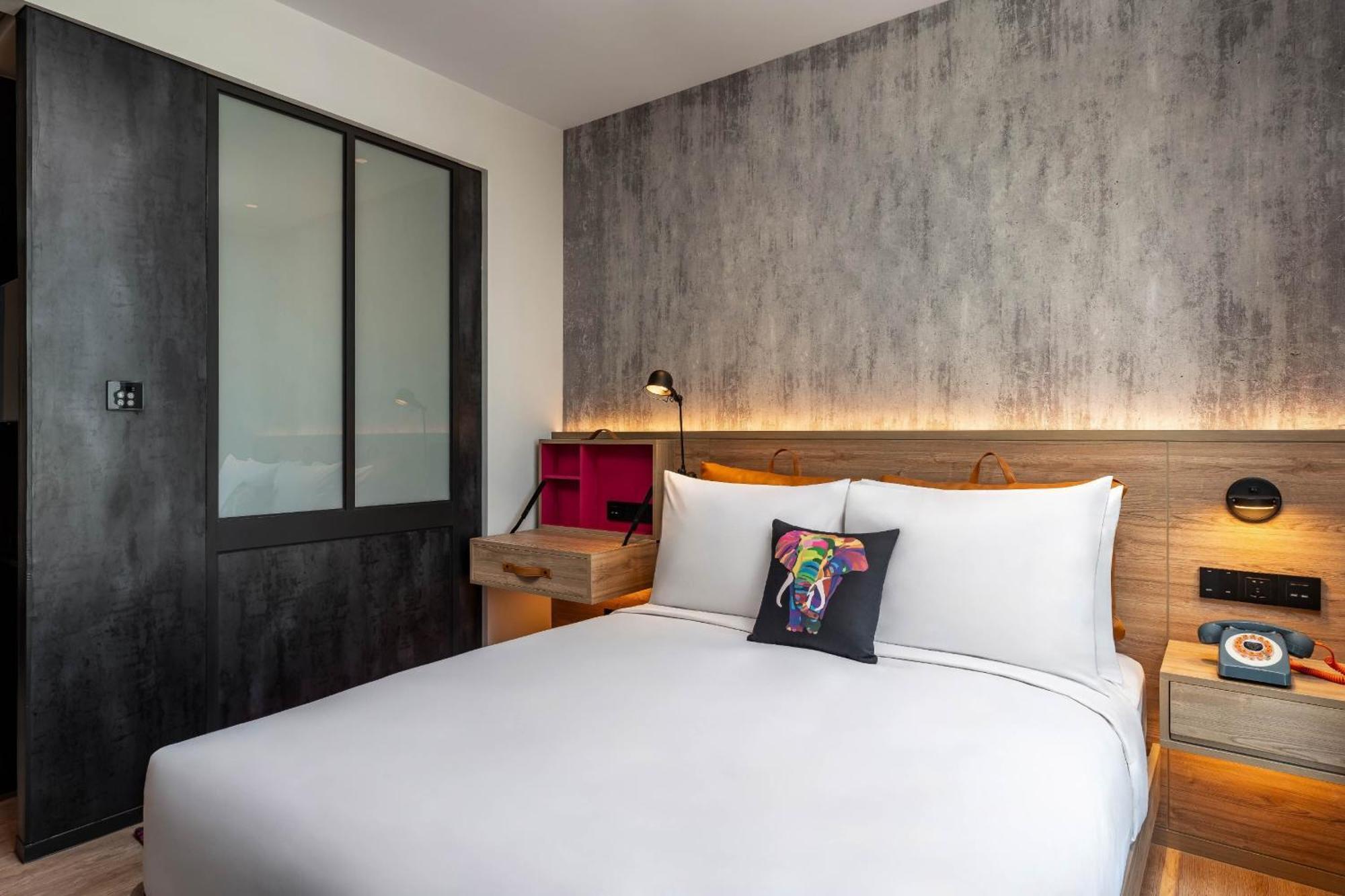 Готель Moxy Bangkok Ratchaprasong Екстер'єр фото