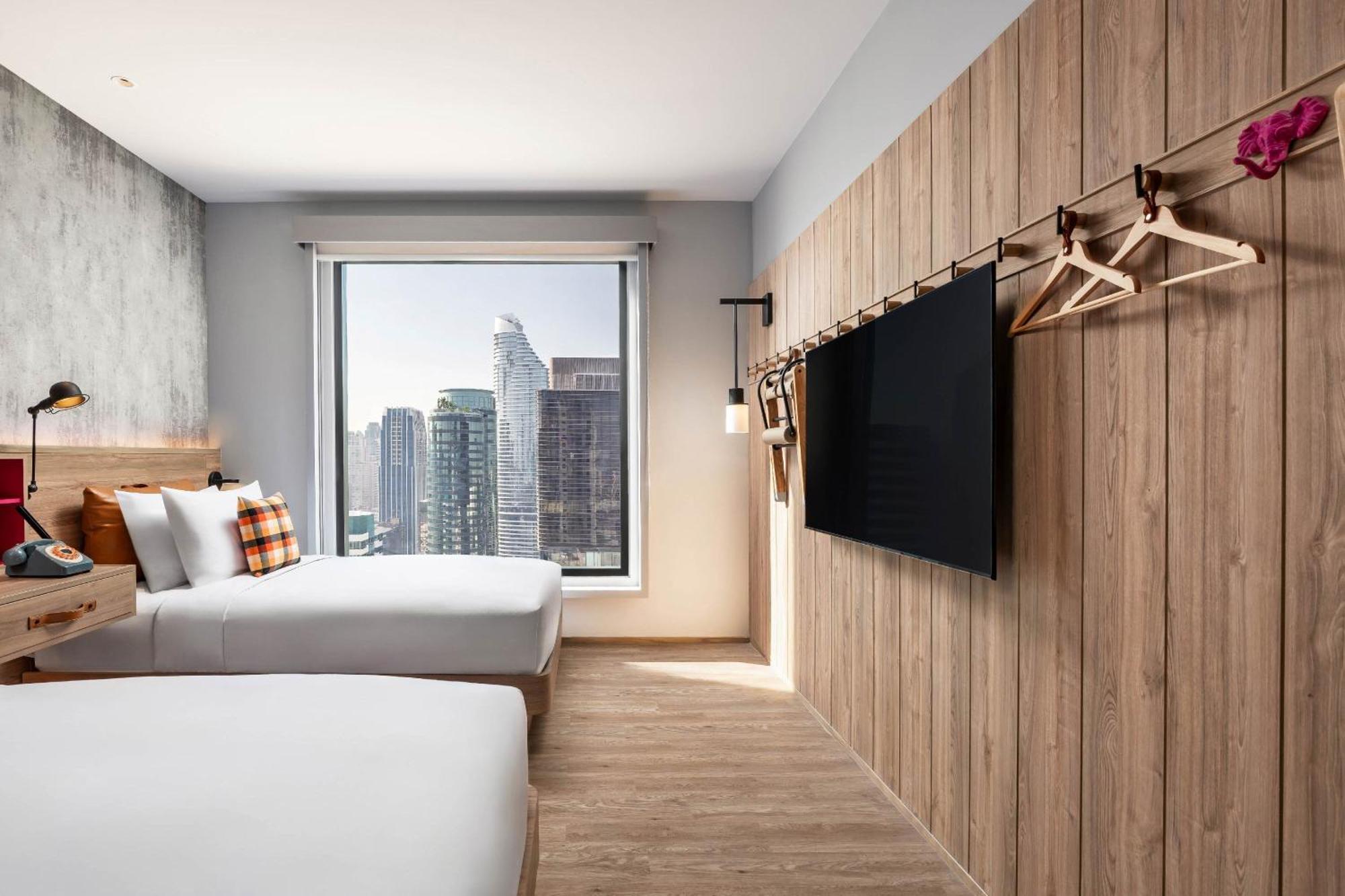 Готель Moxy Bangkok Ratchaprasong Екстер'єр фото