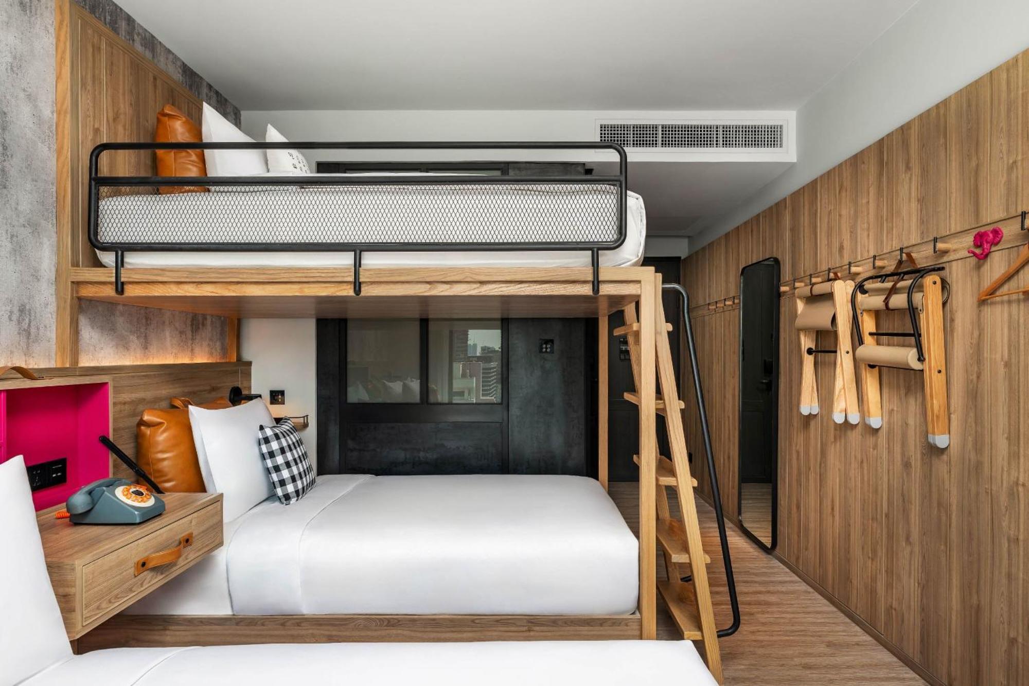 Готель Moxy Bangkok Ratchaprasong Екстер'єр фото